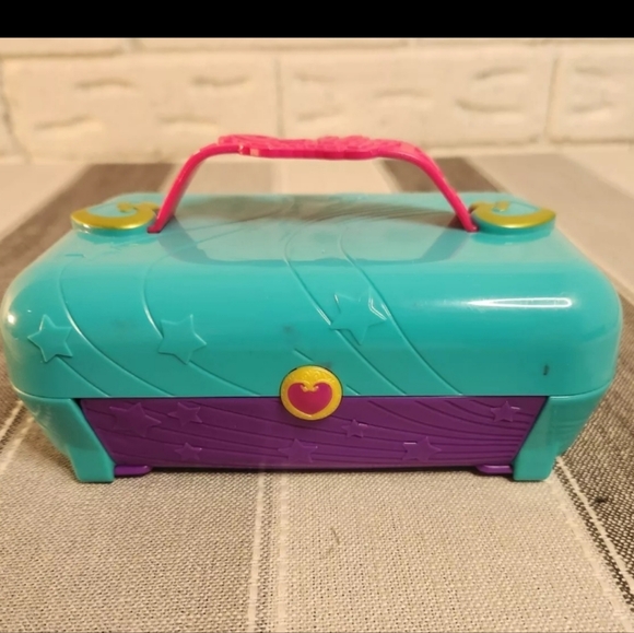 Polly Pocket 'Dance Par-Taay' Case Playset with Vintage Polly - Picture 14 of 16